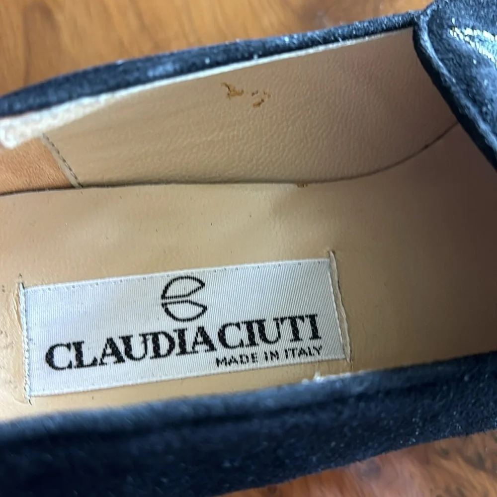 Claudia Ciuti suede embroidered black‎ shoes
